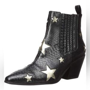 Betsey Johnson Izak Metallic Star Snake Embossed Western Ankle Boots size 7.5